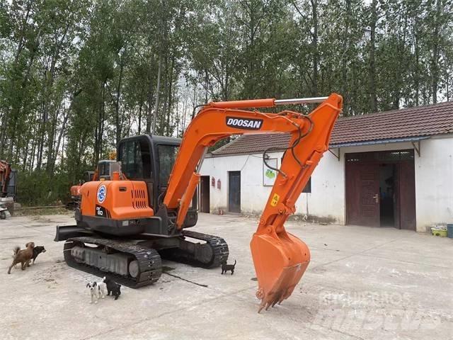 Doosan DX60 Mini rýpadla < 7t