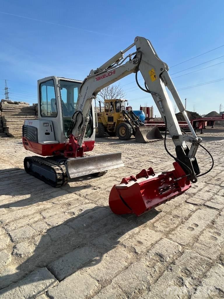 Takeuchi TB228 Mini rýpadla < 7t
