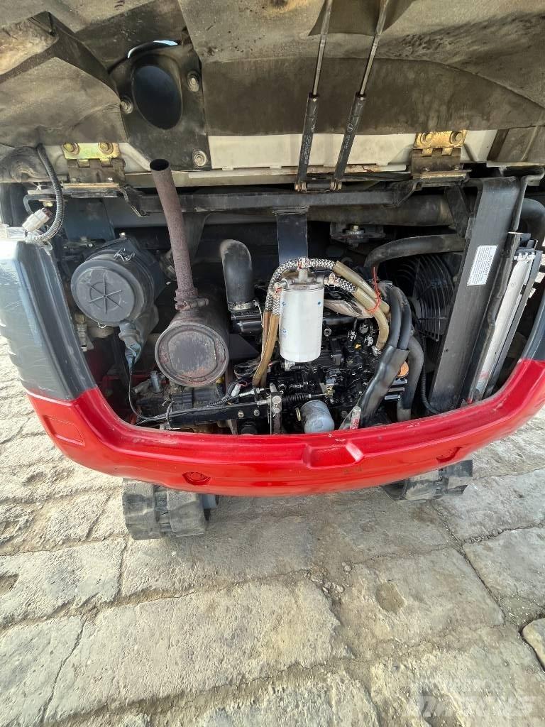 Takeuchi TB228 Mini rýpadla < 7t