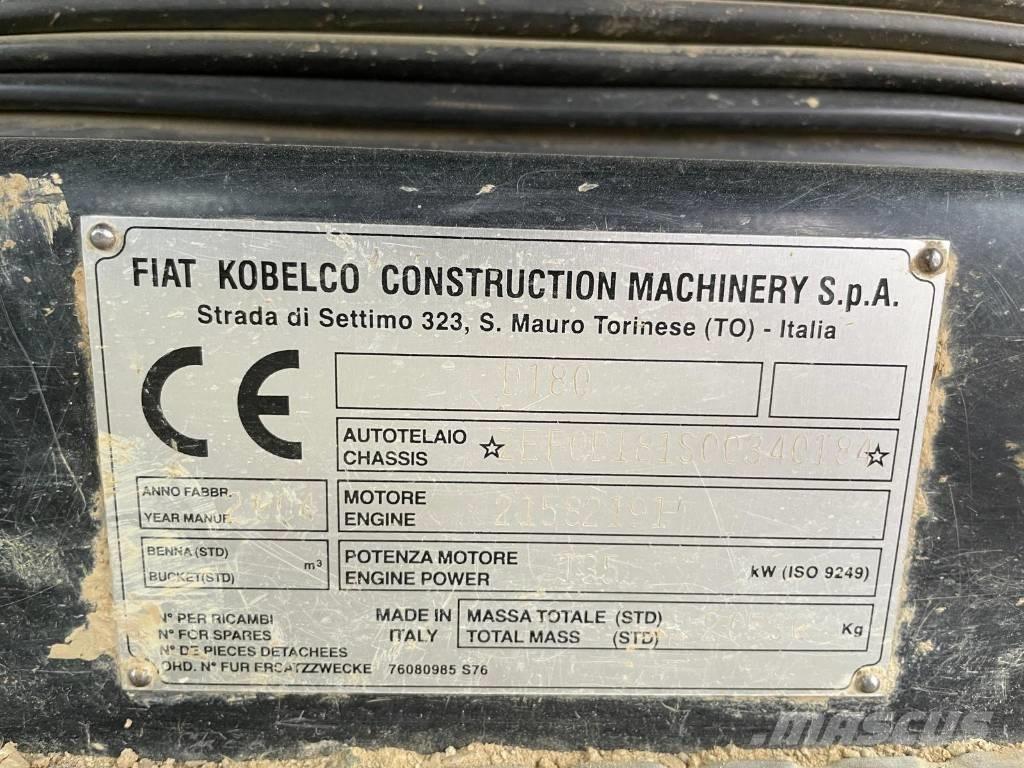 New Holland D180 Pásové dozery