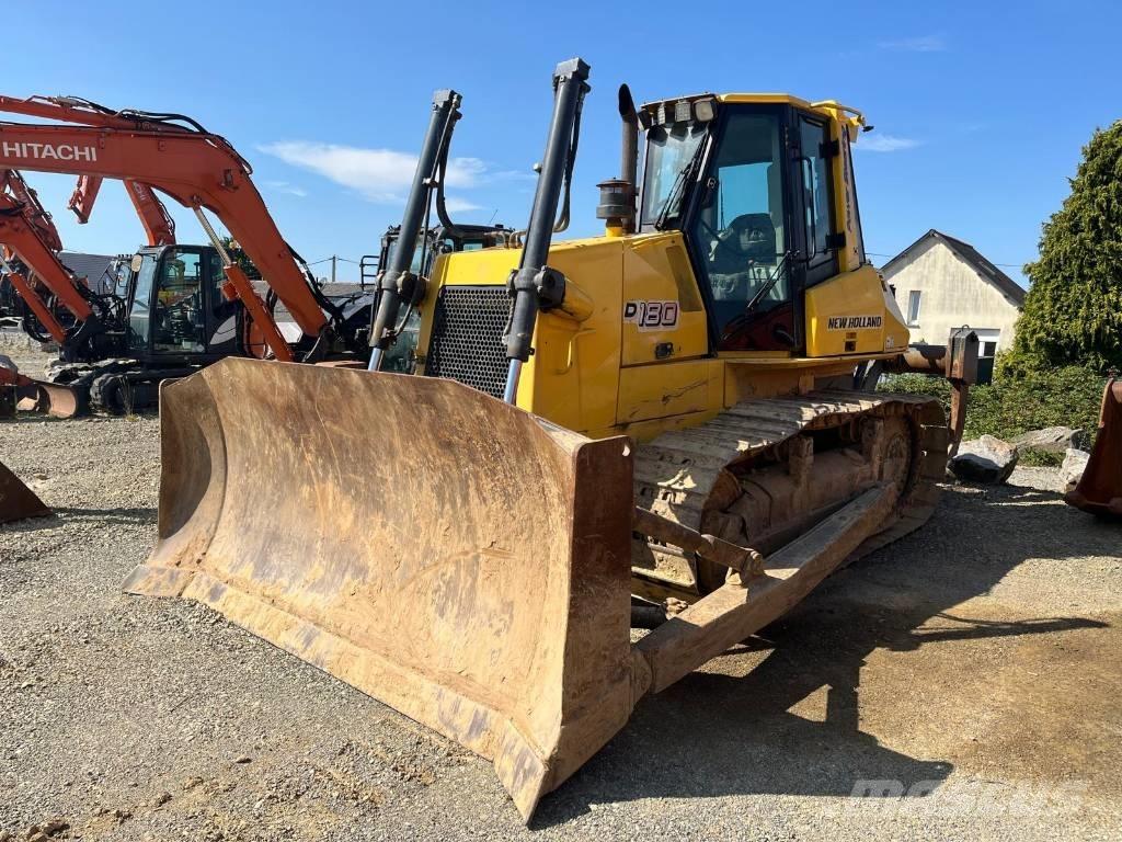 New Holland D180 Pásové dozery