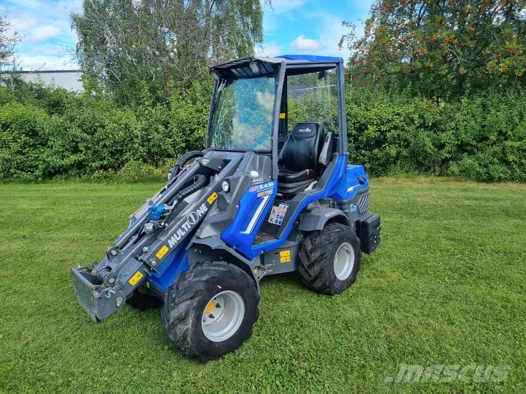 Multione 8.4 Sk Smykem řízené nakladače