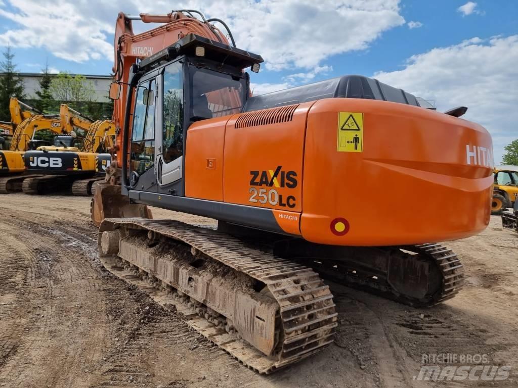 Hitachi ZX 250 LC-3 Pásová rýpadla