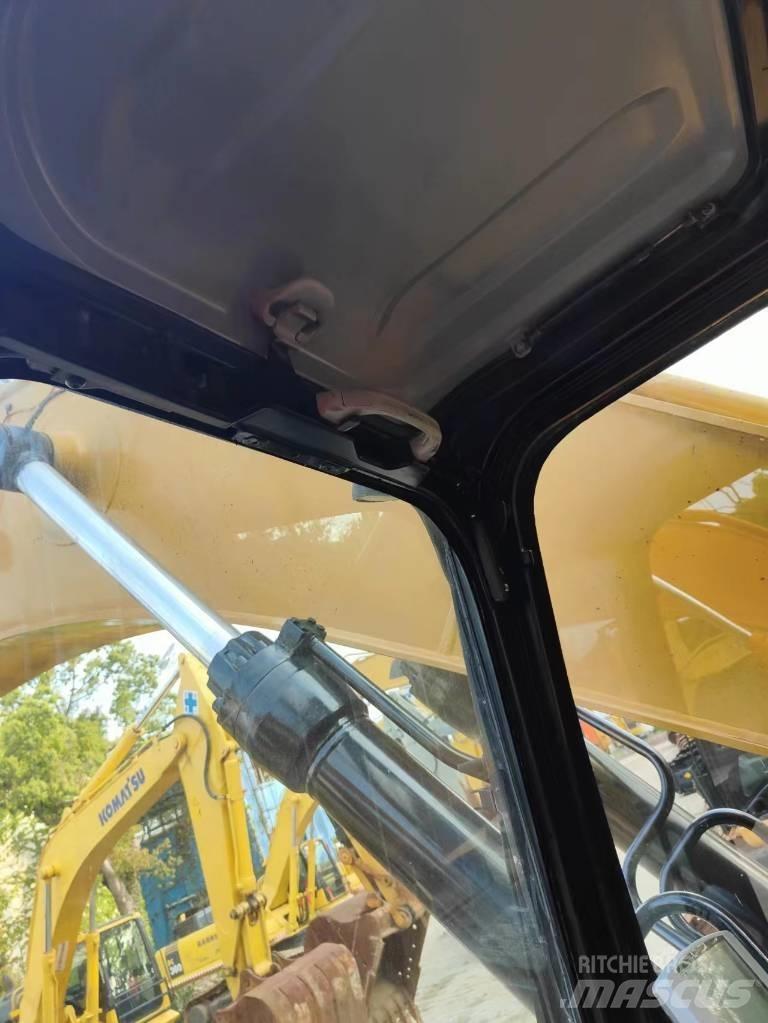 CAT 349 D2 Pásová rýpadla