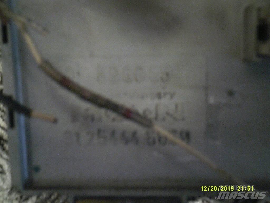 MAN TGS 81254446060 Kabiny a interiér