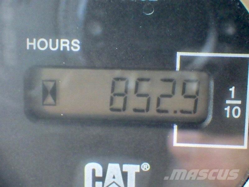 CAT 910 H Kolové nakladače