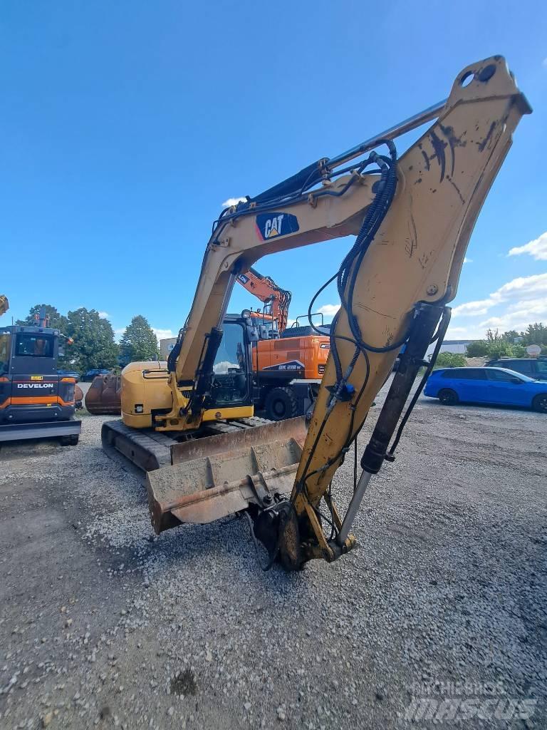 CAT 308 D Midi rýpadla 7t - 12t