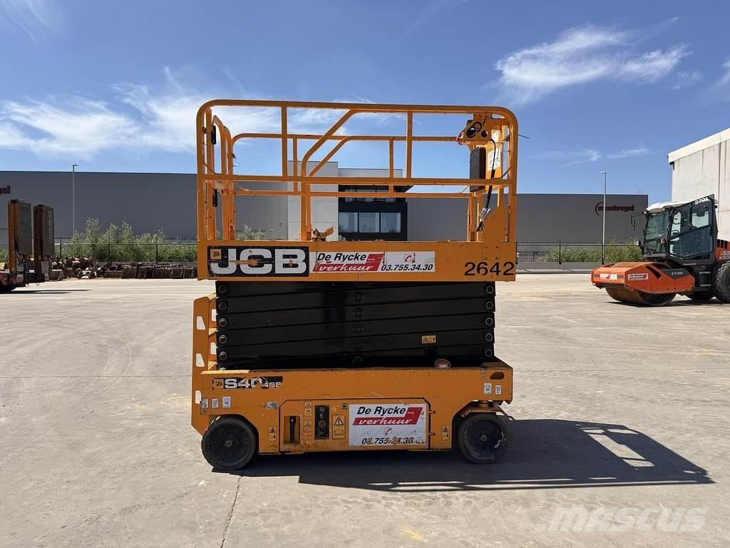 JCB S4046E Další zvedače a plošiny