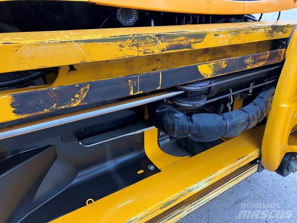 JCB 3CX Rýpadlo-nakladače