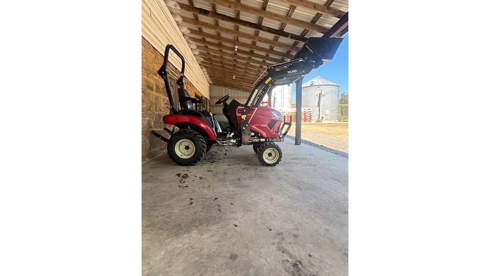 Yanmar SA223 Traktory