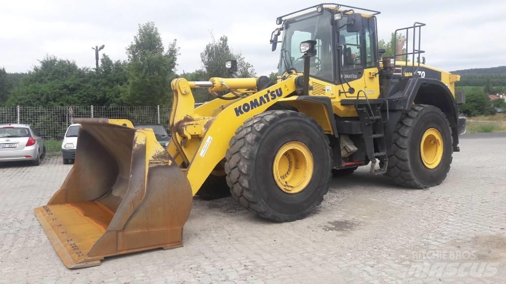 Komatsu WA470-7 Kolové nakladače