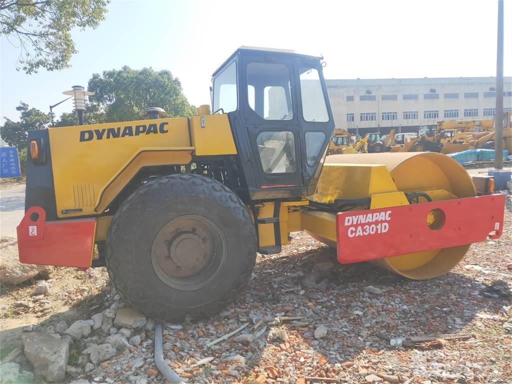 Dynapack DA301D Tahačové válce