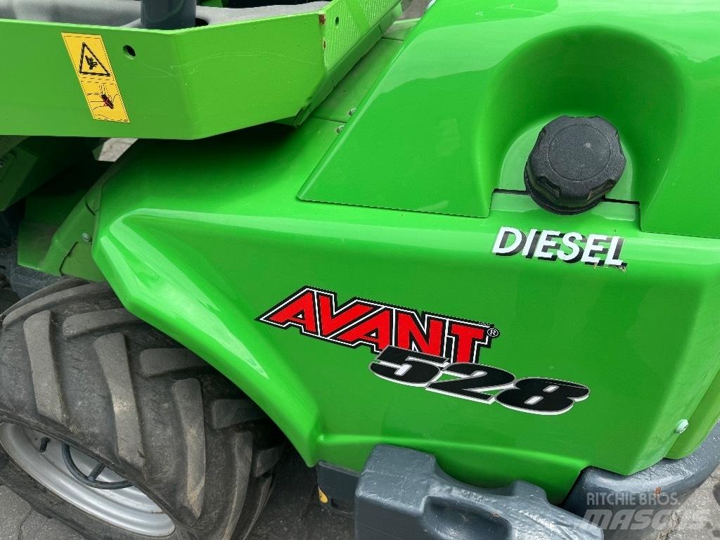 Avant 528 Mininakladače