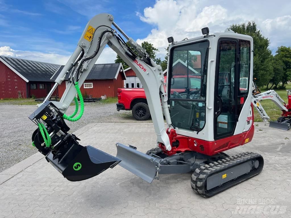 Takeuchi TB320 Mini rýpadla < 7t