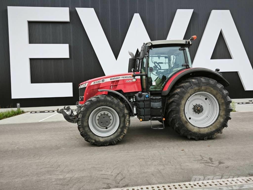 Massey Ferguson 8740 Traktory