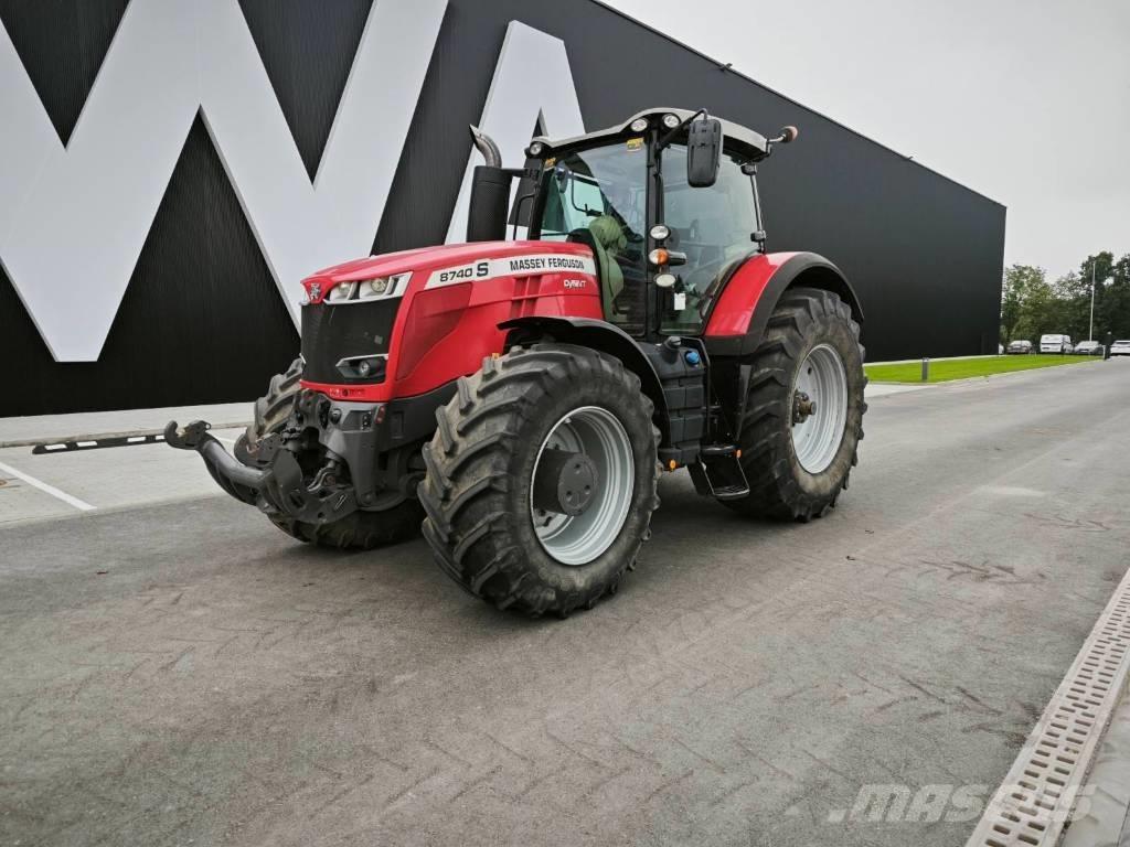 Massey Ferguson 8740 Traktory