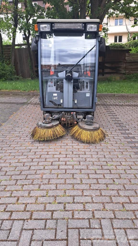 Hako Citymaster 300 Zametací stroje