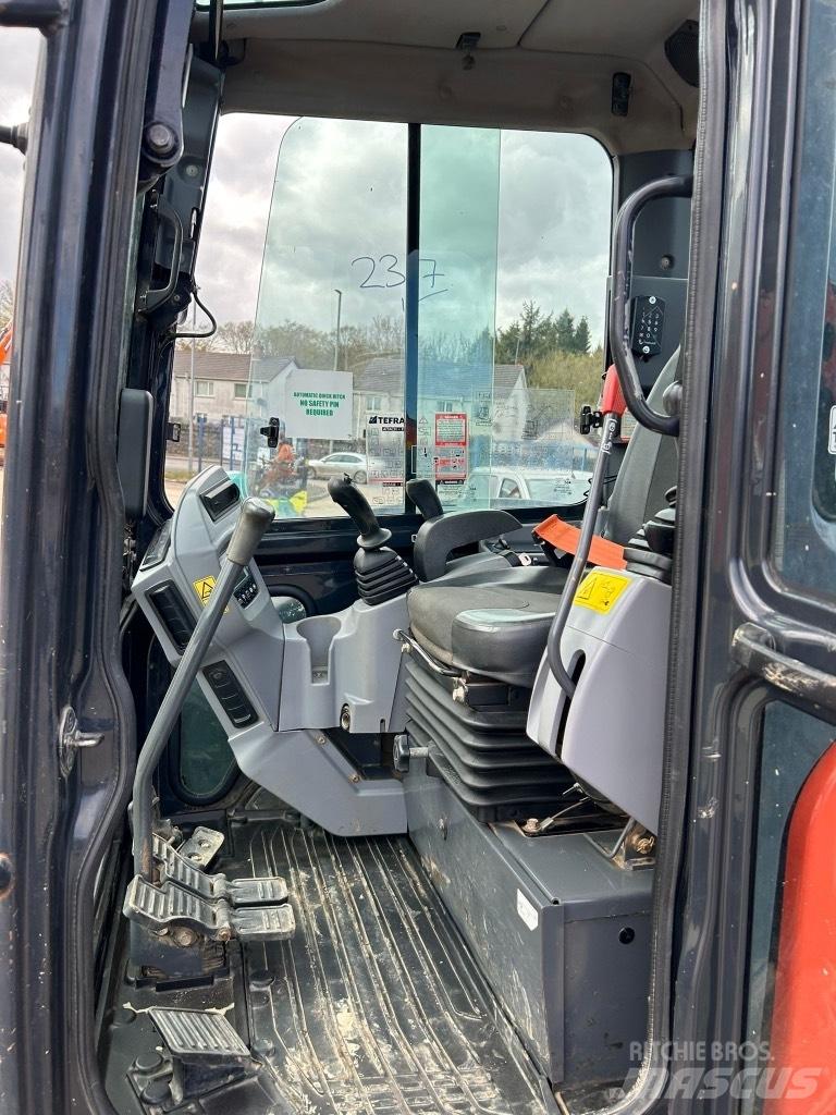 Kubota U48-4 Mini rýpadla < 7t