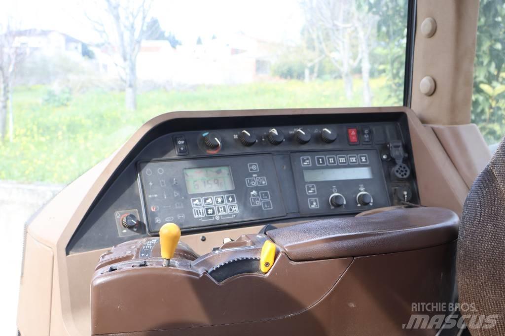 John Deere 8420 T Traktory