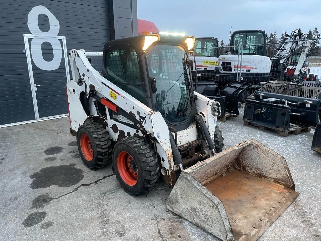 Bobcat S 530 Smykem řízené nakladače