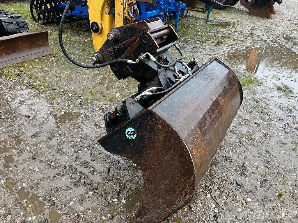 CAT 305 C Mini rýpadla < 7t