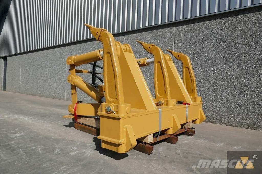 CAT D7E Ripper Ostatní komponenty