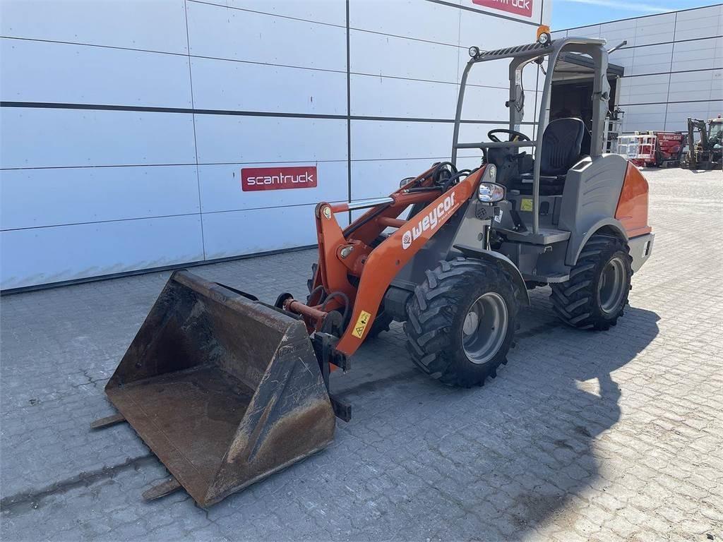 Weycor AR380 Agrar Víceúčelové nakladače