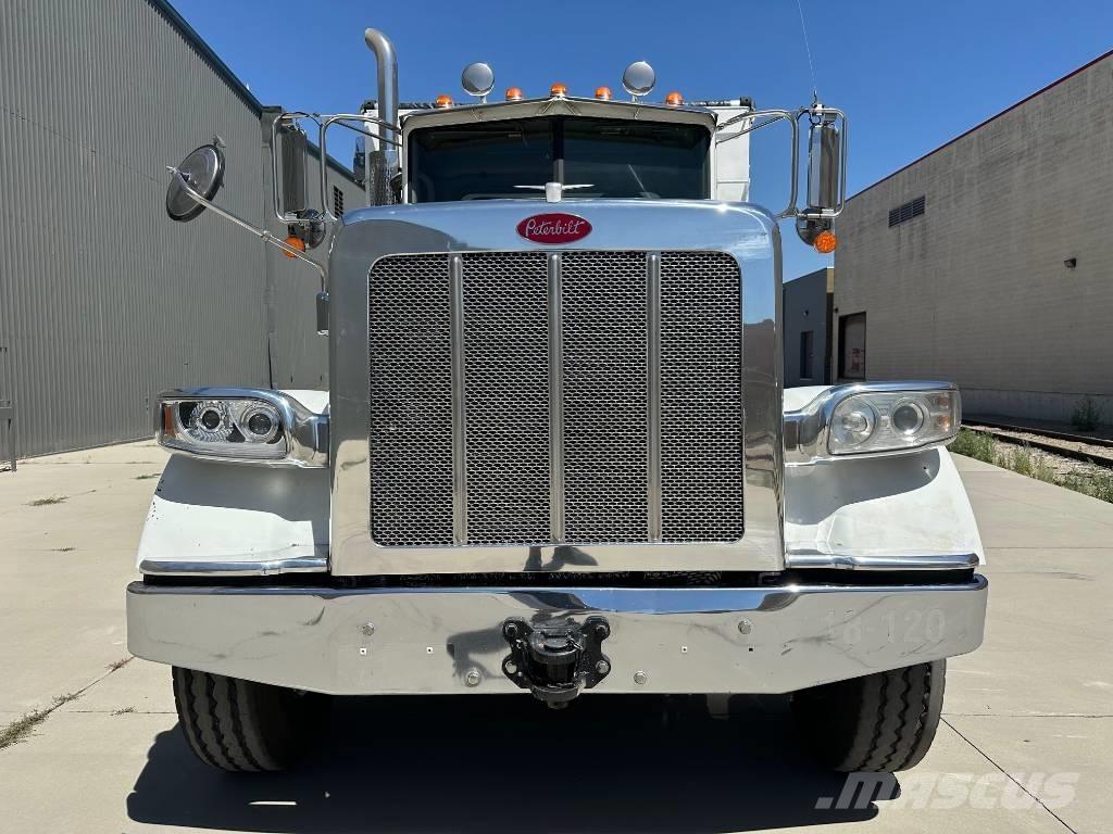 Peterbilt 367 Sklápěče