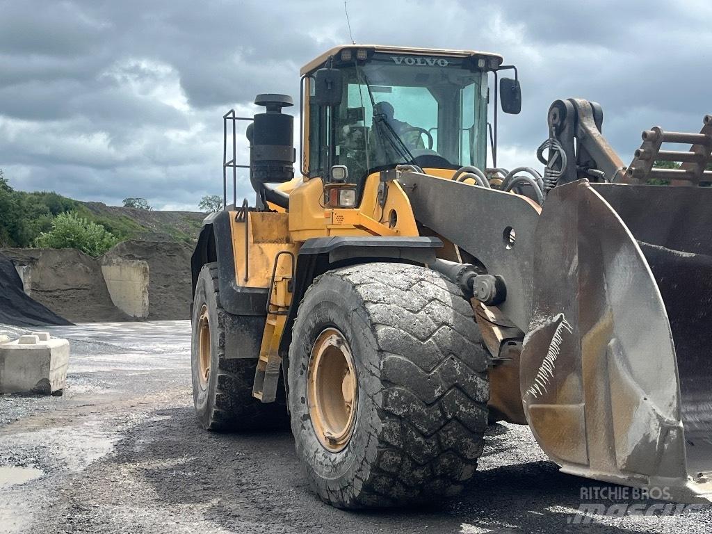 Volvo L 220 G Kolové nakladače