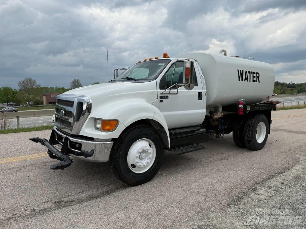 Ford F 650 Cisterny na vodu