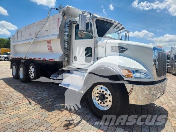 Peterbilt 348 Sklápěče