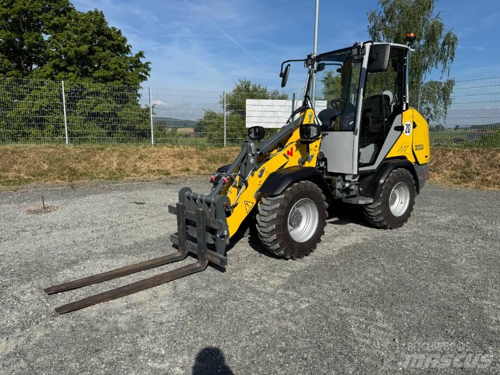 Wacker Neuson WL28 Kolové nakladače