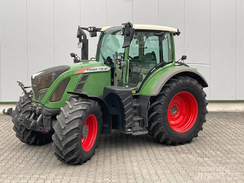 Fendt 716 Vario Traktory