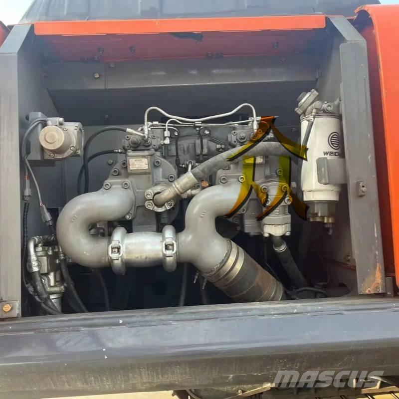 Hitachi ZX 350 Pásová rýpadla