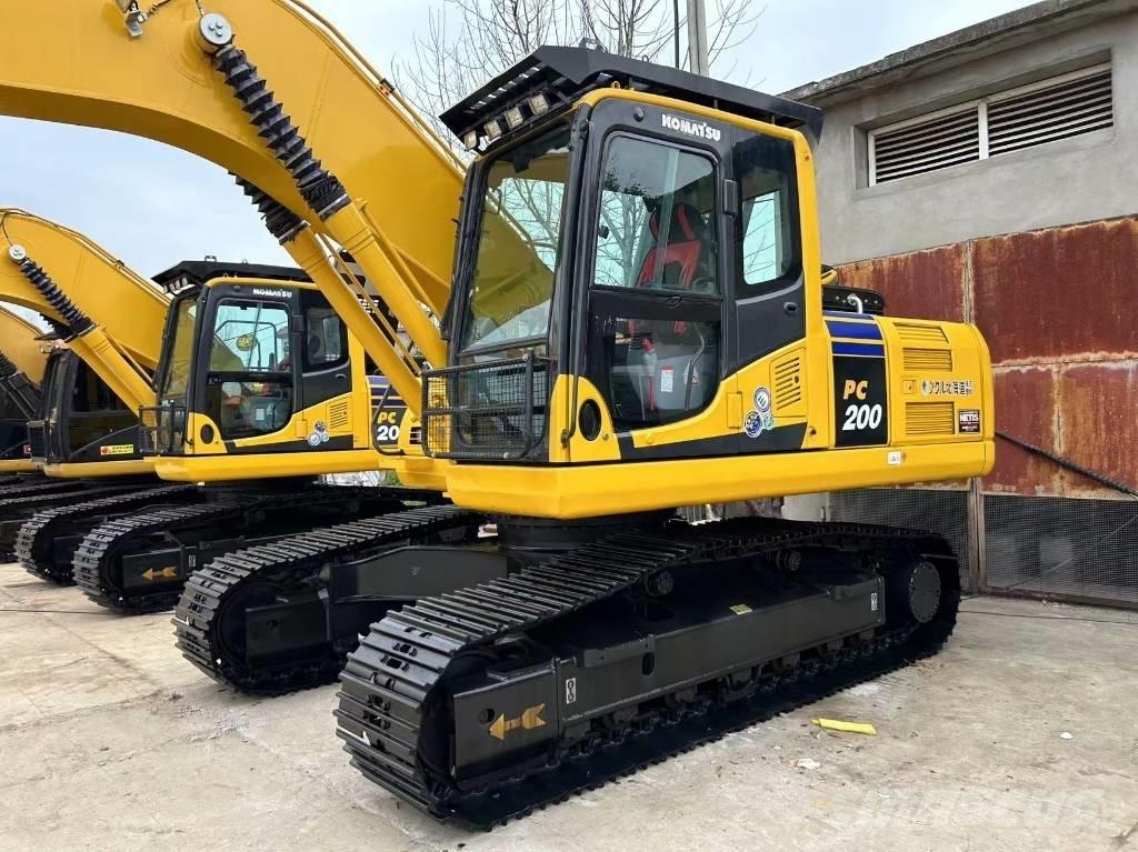 Komatsu 200 Pásová rýpadla