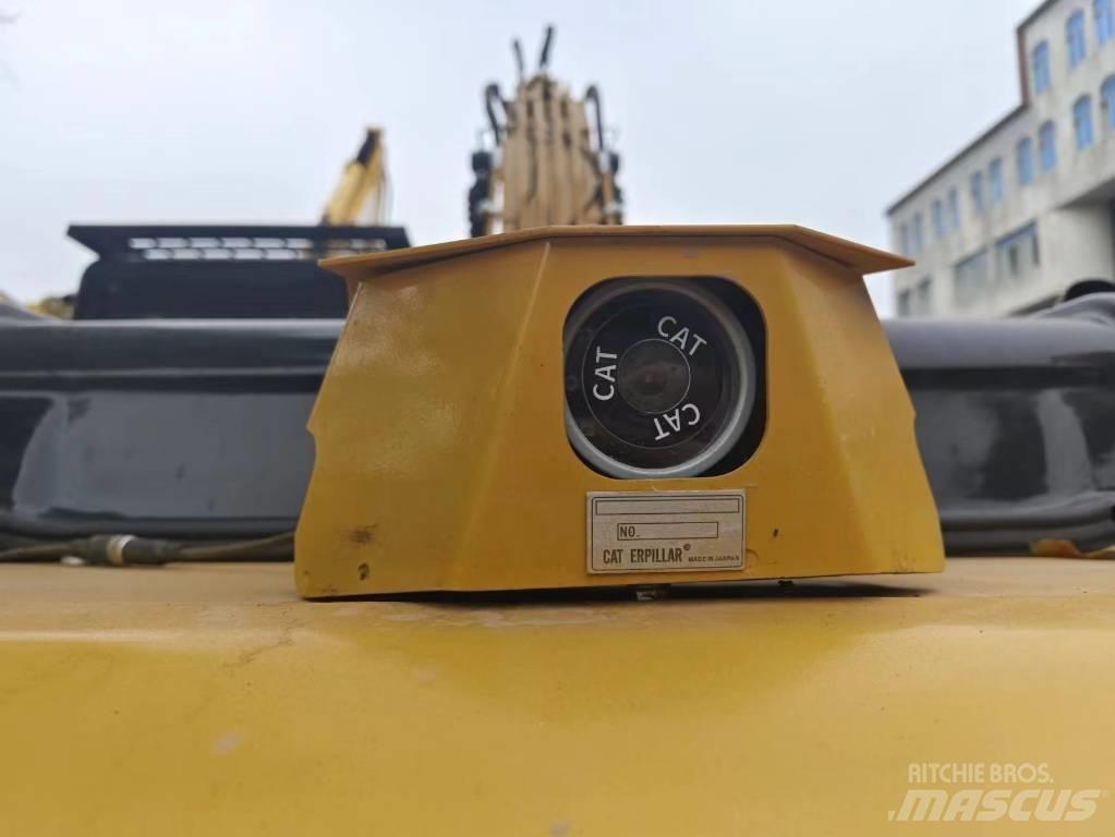 CAT 320 D L Pásová rýpadla