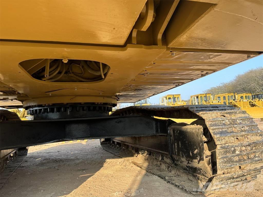 CAT 325 C Pásová rýpadla