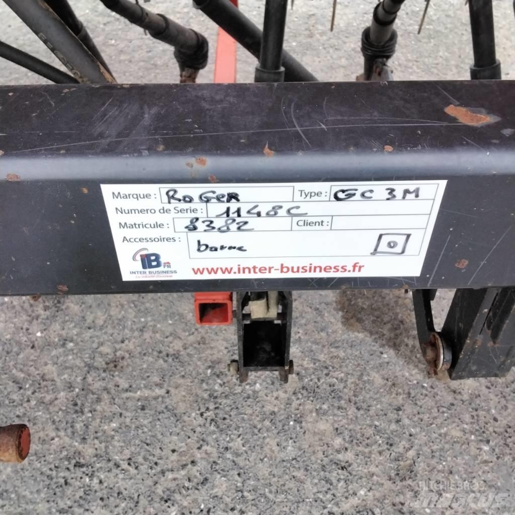 Roger GC Mechanické secí stroje