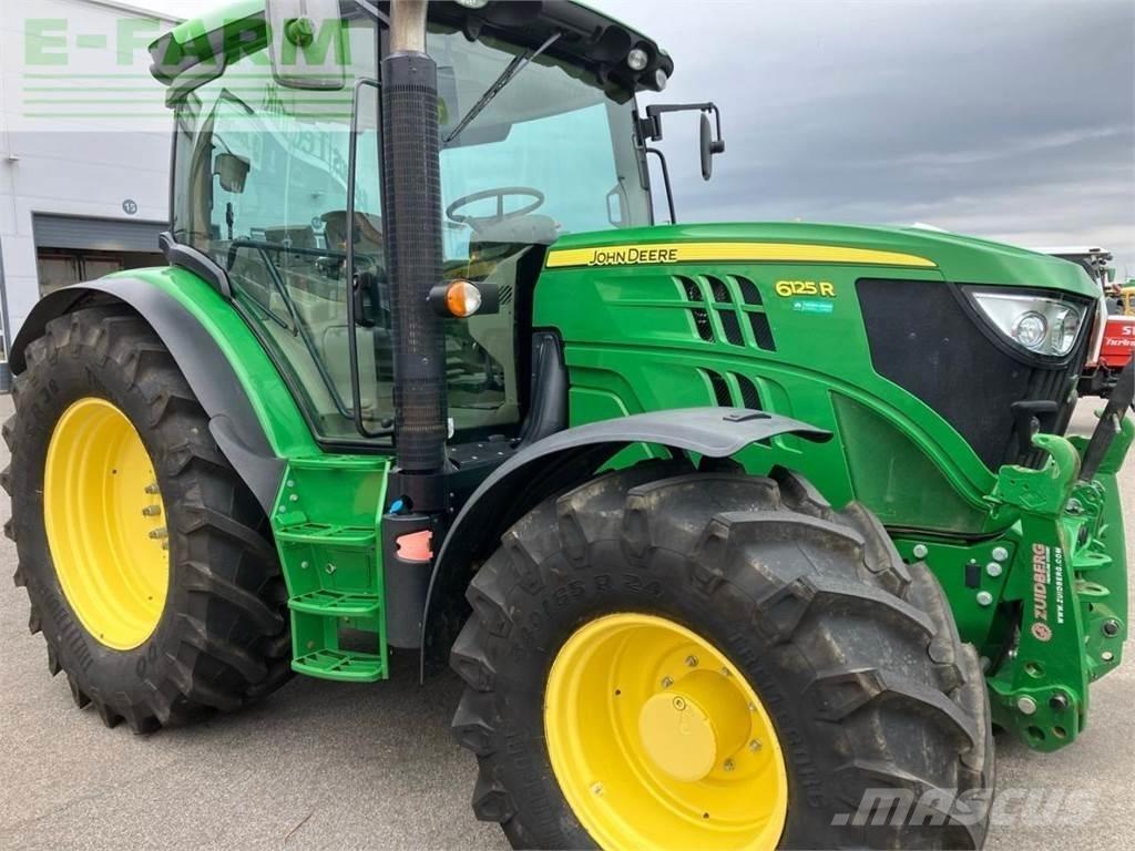 John Deere 6125R Traktory