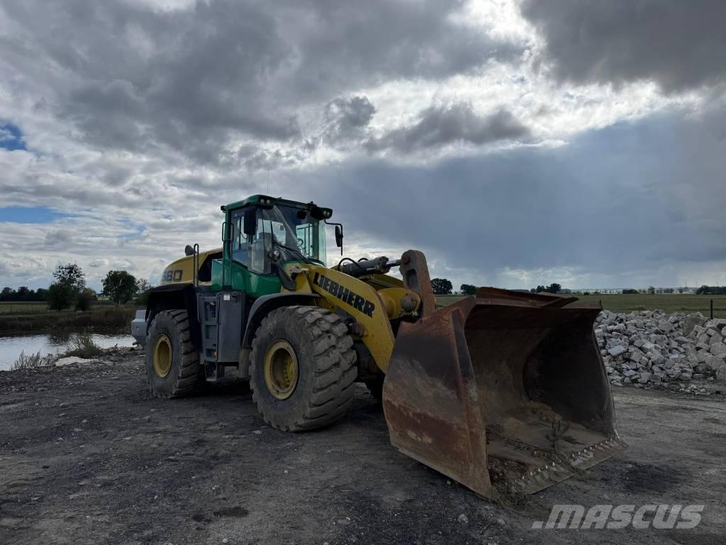 Liebherr 580 Kolové nakladače