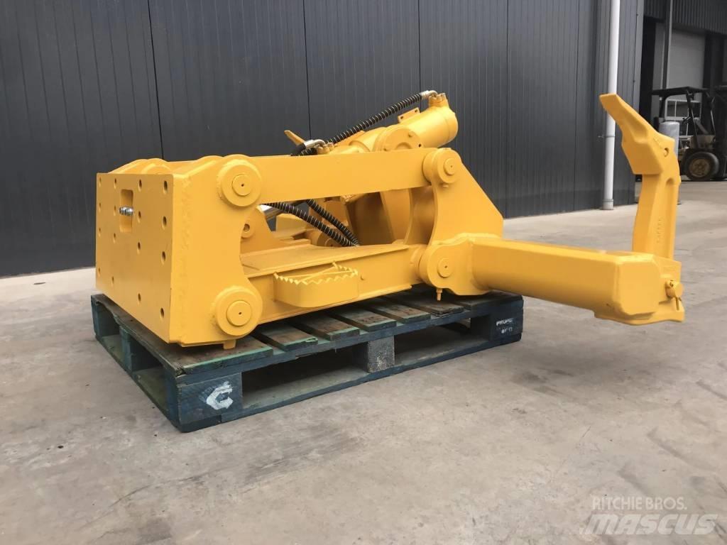 Komatsu D51 Půdní rozrušovače