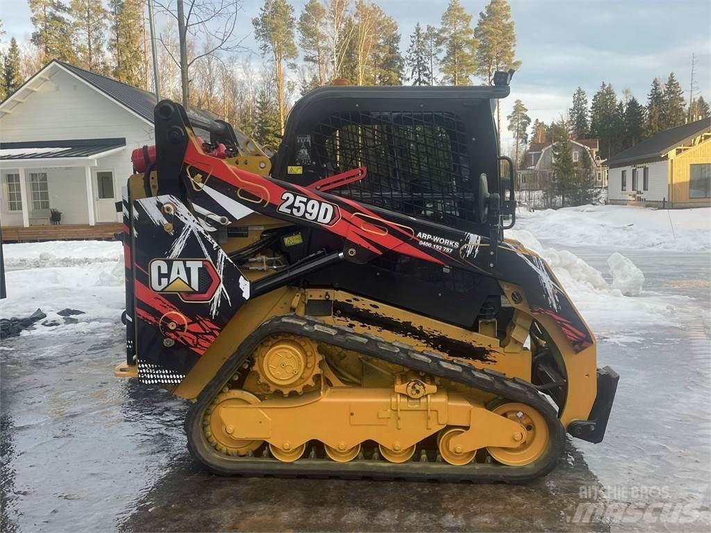 CAT 259D Smykem řízené nakladače