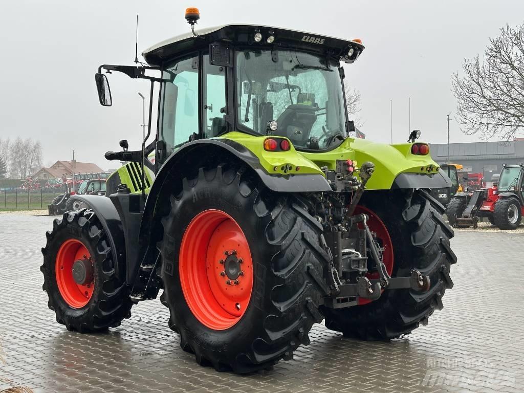 CLAAS Arion 550 Traktory