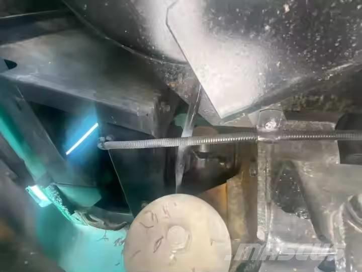 Kobelco SK 60 Pásová rýpadla