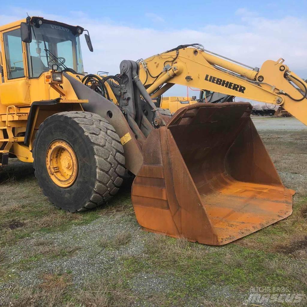 Volvo L180E Kolové nakladače