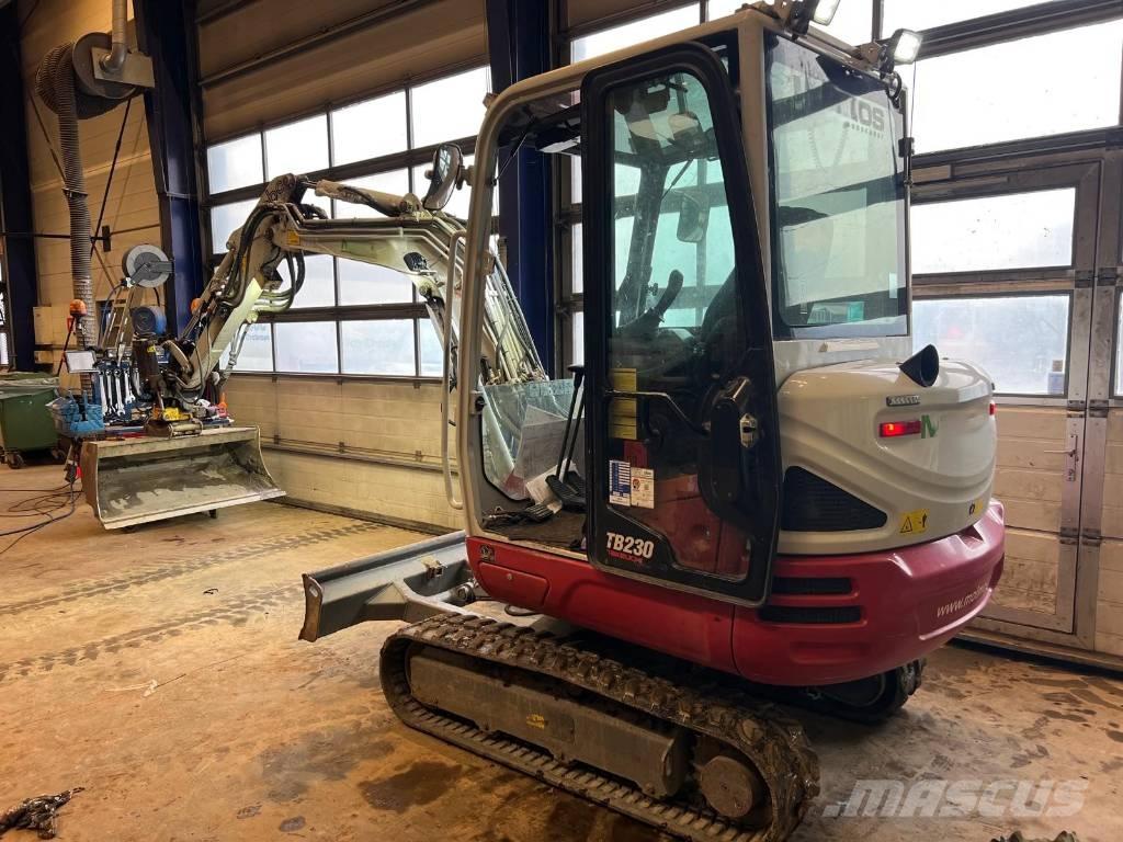 Takeuchi TB 230 Mini rýpadla < 7t