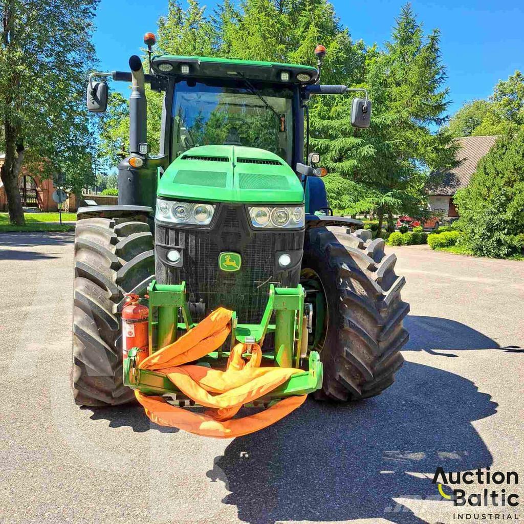 John Deere 8370 R Traktory