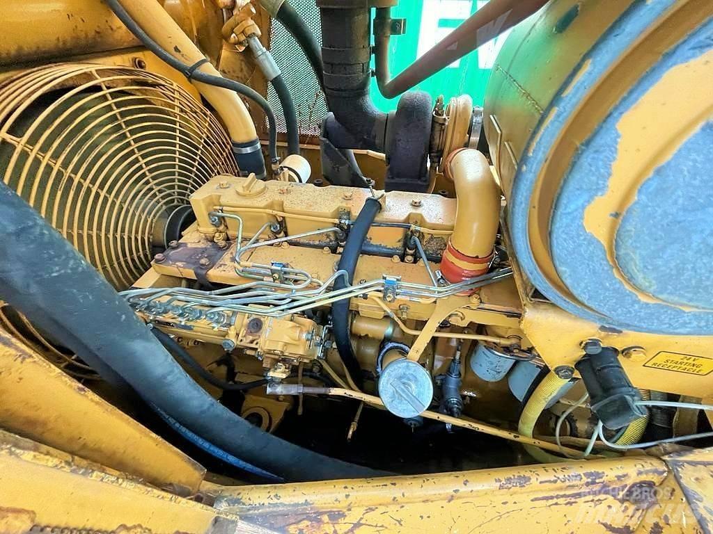Dresser TD 15 E Pásové dozery