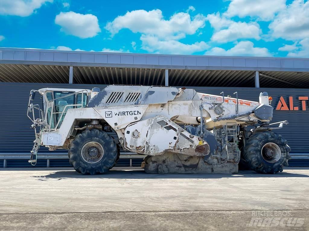 Wirtgen WR 240I Recyklátory asfaltu