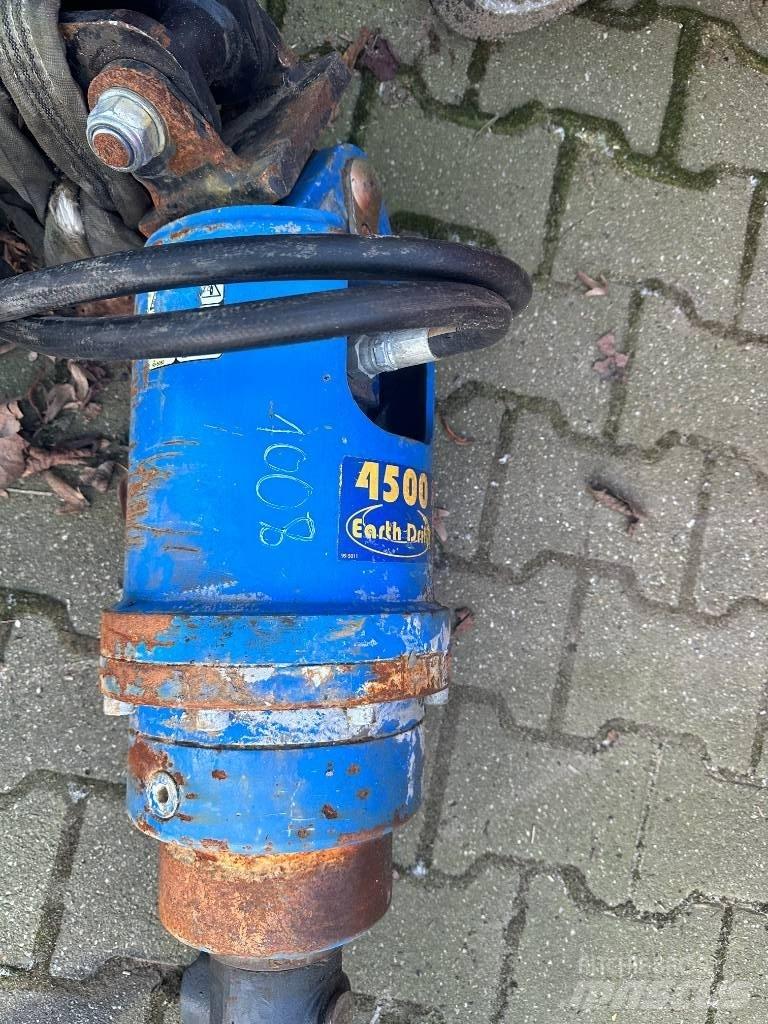  Bohrer Mini rýpadla < 7t